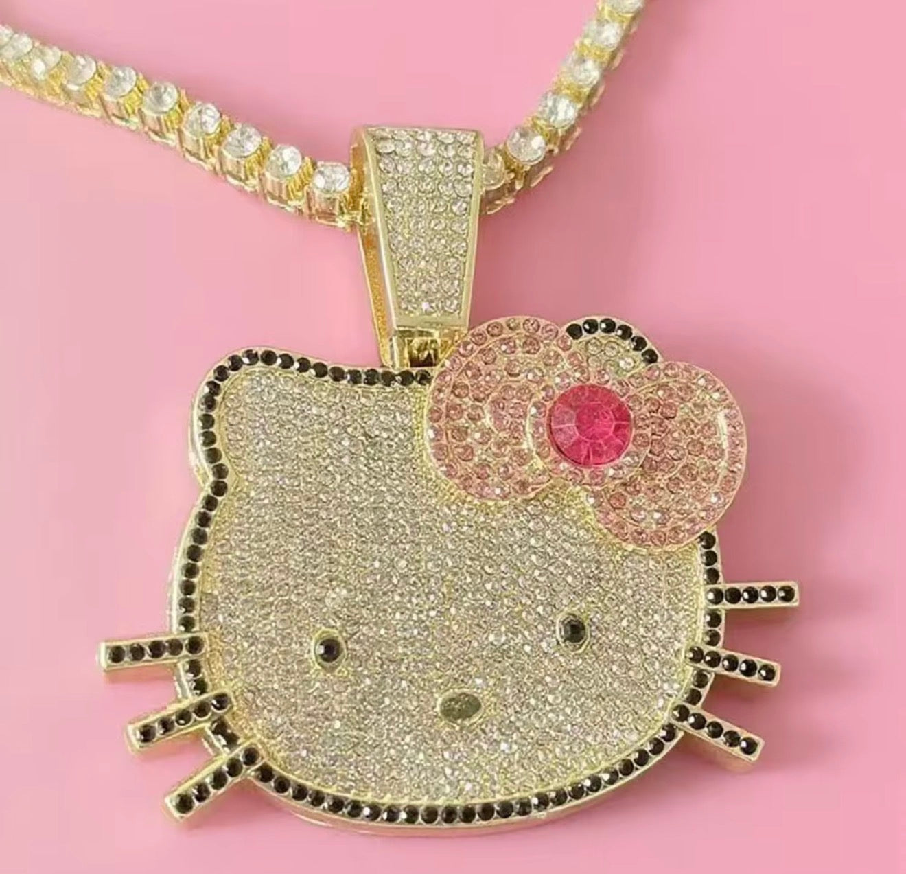 Collar Hello Kitty con Diamantes
