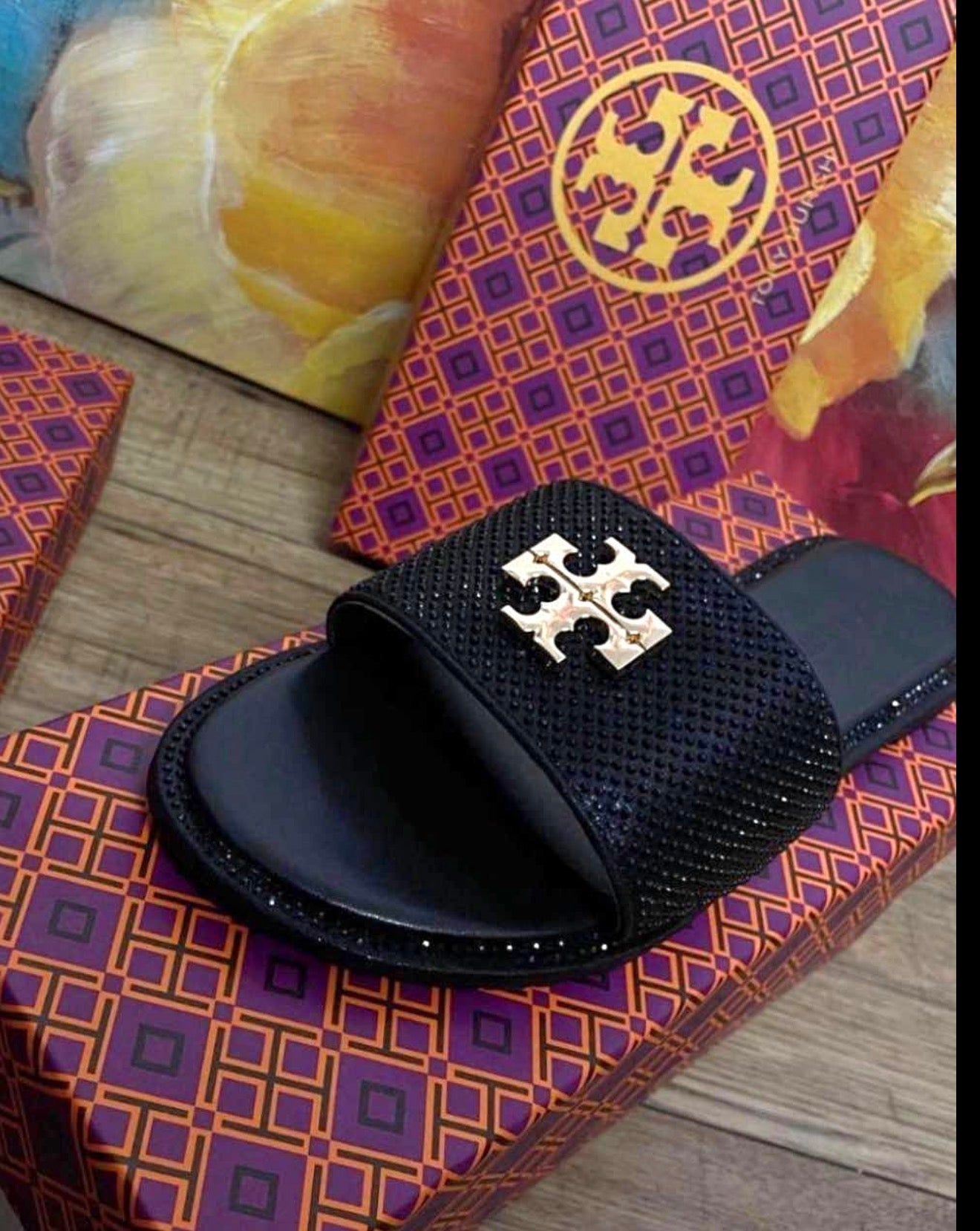 TORY BURCH  Negras con Cristales
